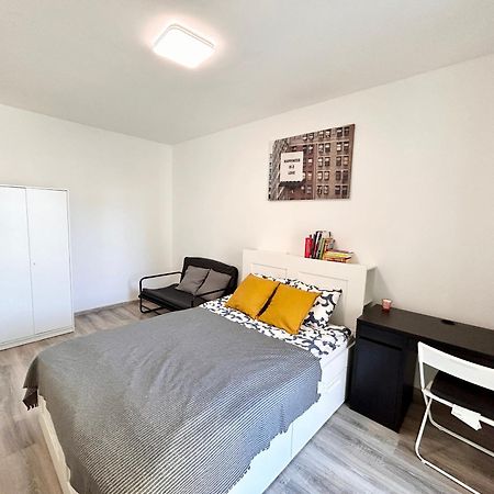 New 2022 Family&Friends Downtown Ac 3Br 2Ba Free Parking Big Balcony Near Metro&Train Station Self Check-In Apt Budapesta Exterior foto
