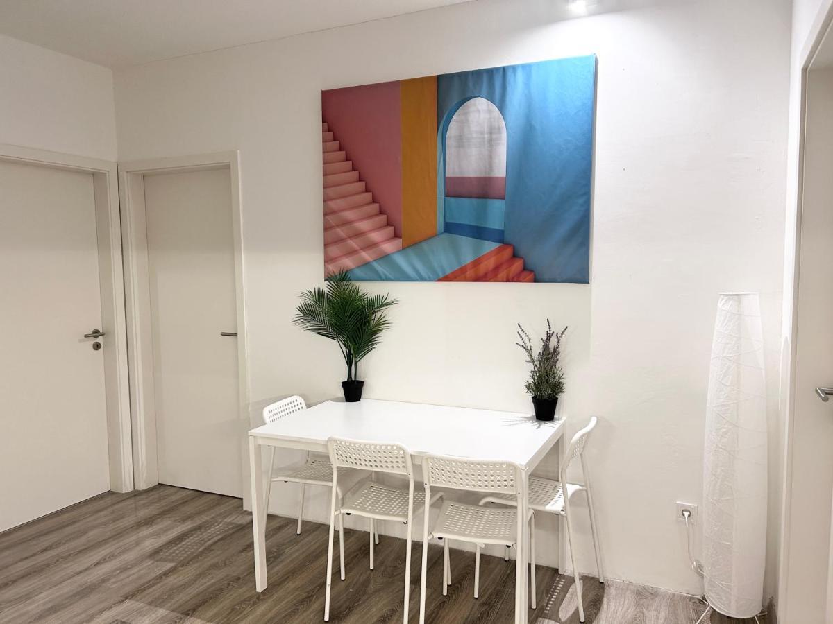 New 2022 Family&Friends Downtown Ac 3Br 2Ba Free Parking Big Balcony Near Metro&Train Station Self Check-In Apt Budapesta Exterior foto