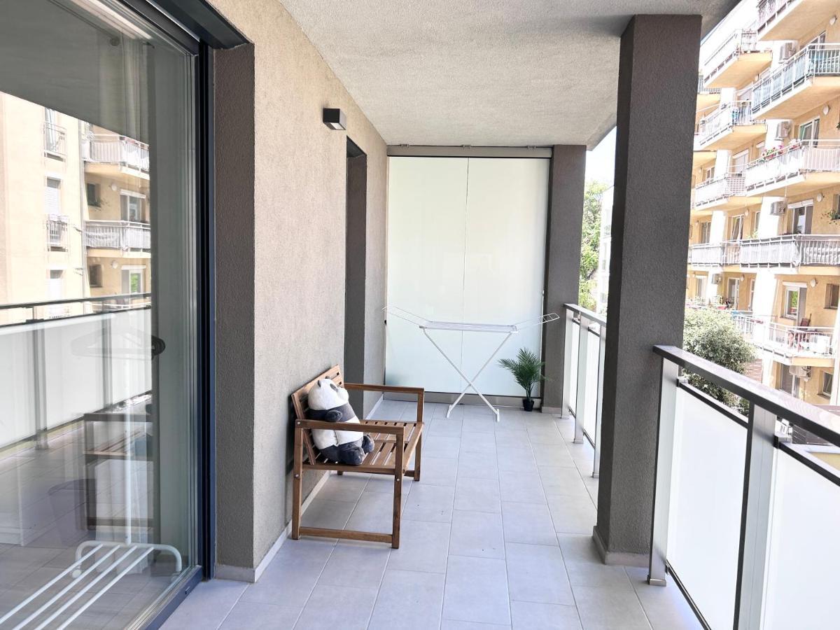 New 2022 Family&Friends Downtown Ac 3Br 2Ba Free Parking Big Balcony Near Metro&Train Station Self Check-In Apt Budapesta Exterior foto