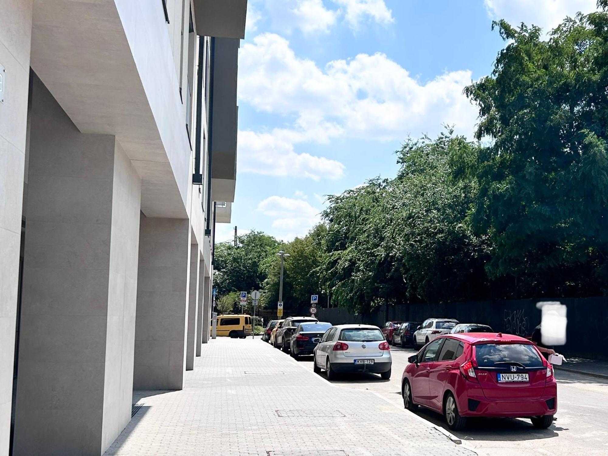 New 2022 Family&Friends Downtown Ac 3Br 2Ba Free Parking Big Balcony Near Metro&Train Station Self Check-In Apt Budapesta Exterior foto