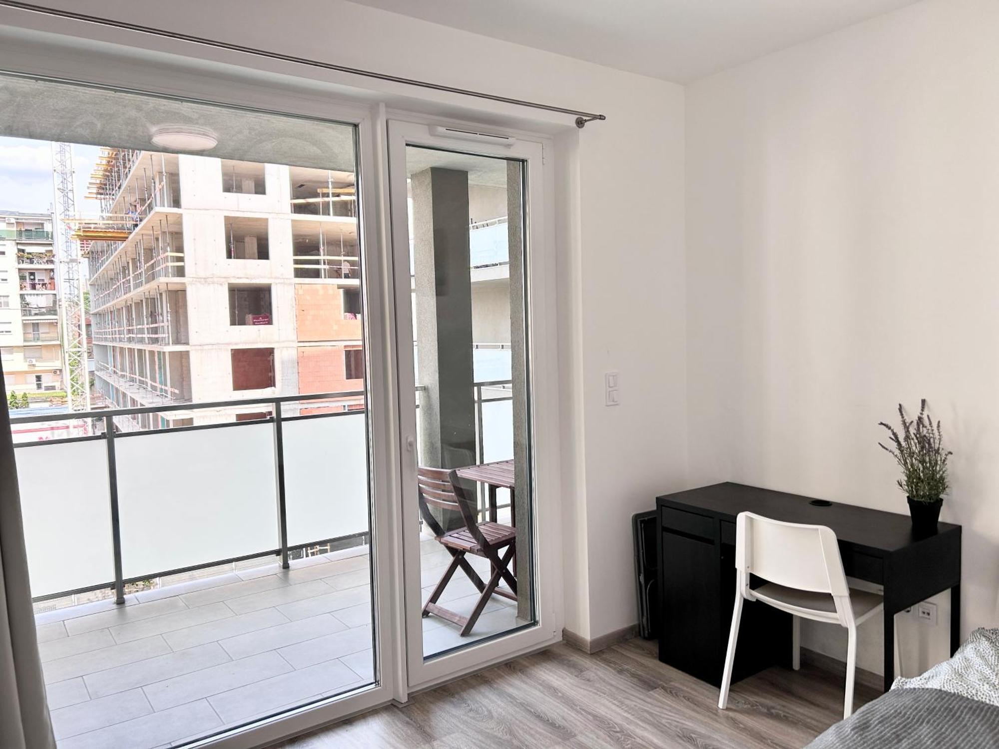New 2022 Family&Friends Downtown Ac 3Br 2Ba Free Parking Big Balcony Near Metro&Train Station Self Check-In Apt Budapesta Exterior foto